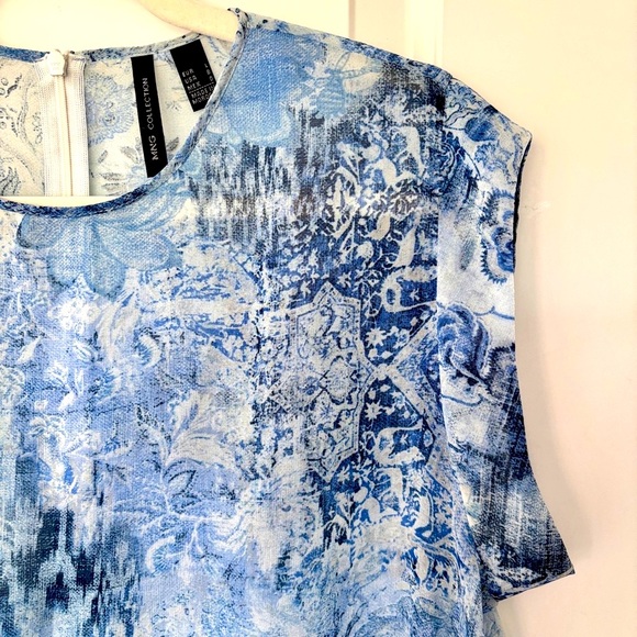 Blue Patterned Sleeveless Top - Picture 2 of 8